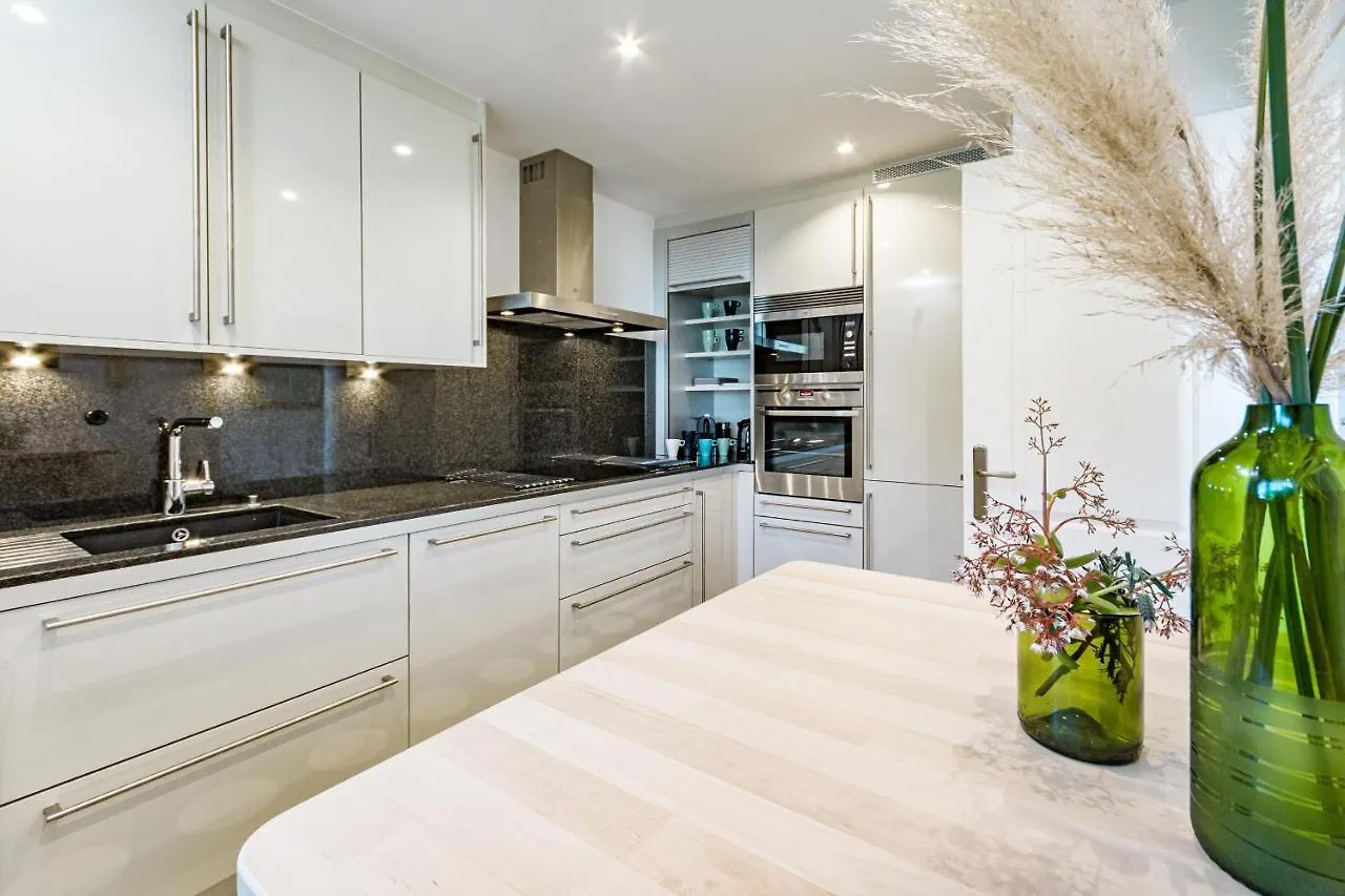 Lbp2- Family Apartment In Calm Area Families Only Marbella