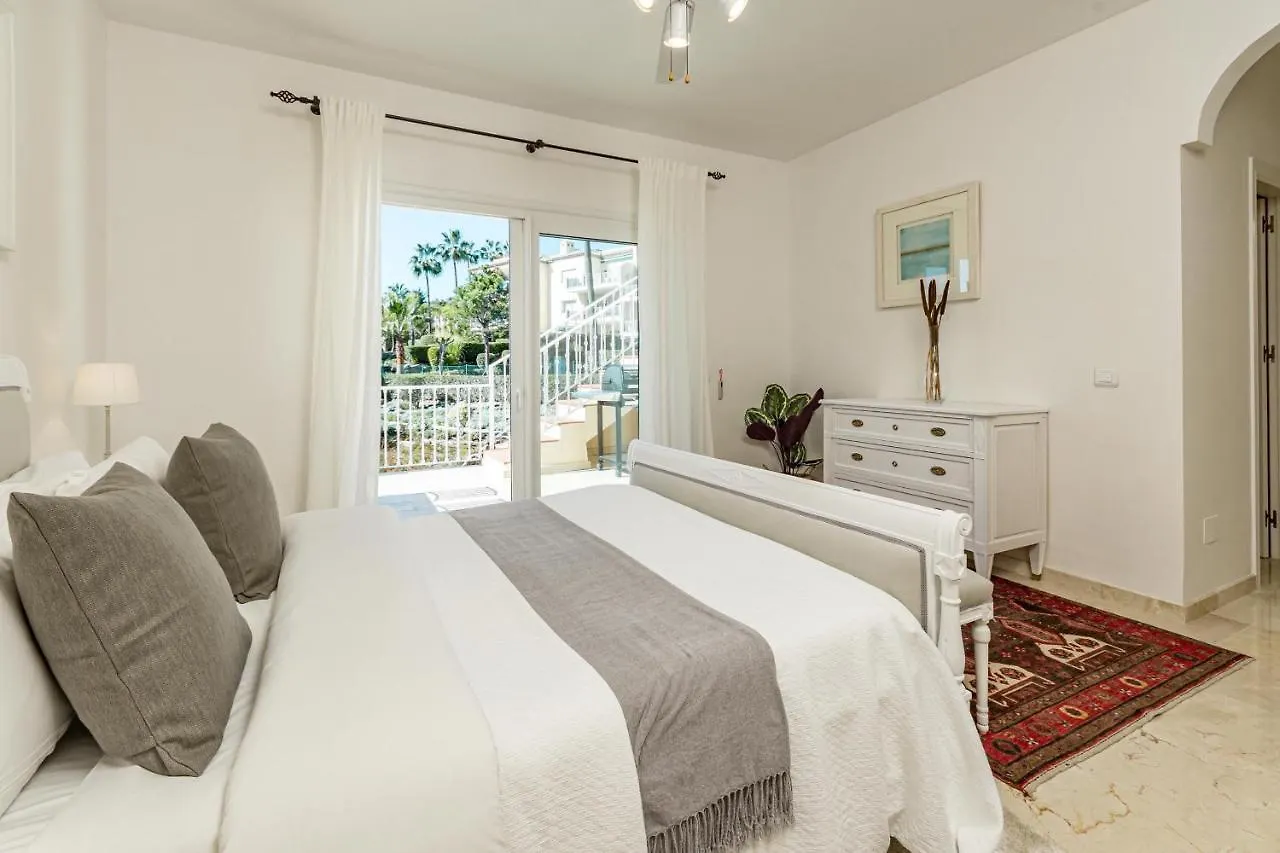 Lbp2- Family Apartment In Calm Area Families Only Marbella